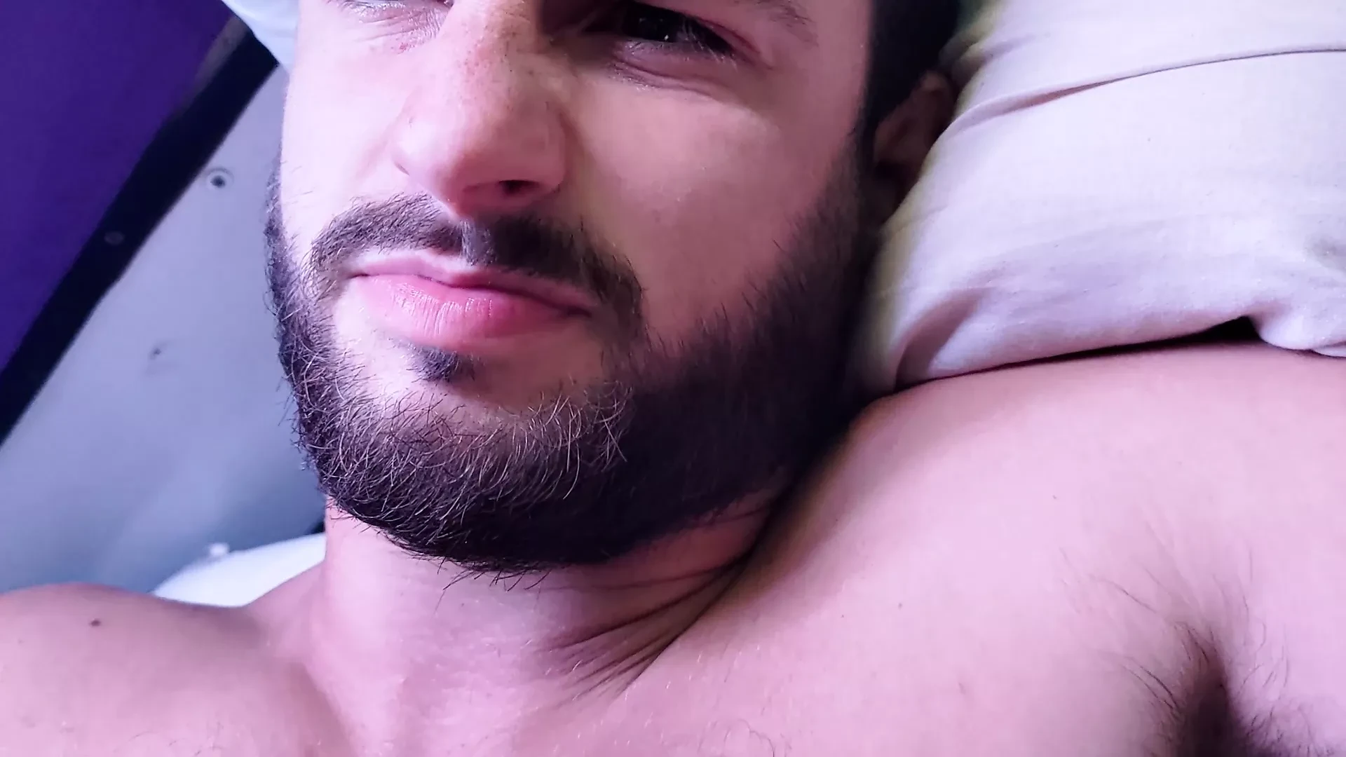 Annuncio di Garygoldenballs: come trovare altro di questo fusto alfa dritto