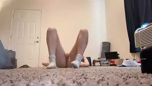Nude workout, stretching, and pussy fuck😘