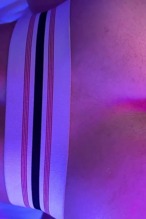 Big Dick Latino Breeds Muscle Bottom Bareback!