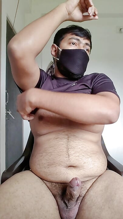 Indian boy pani nikala khuke muhpe facial cumshot