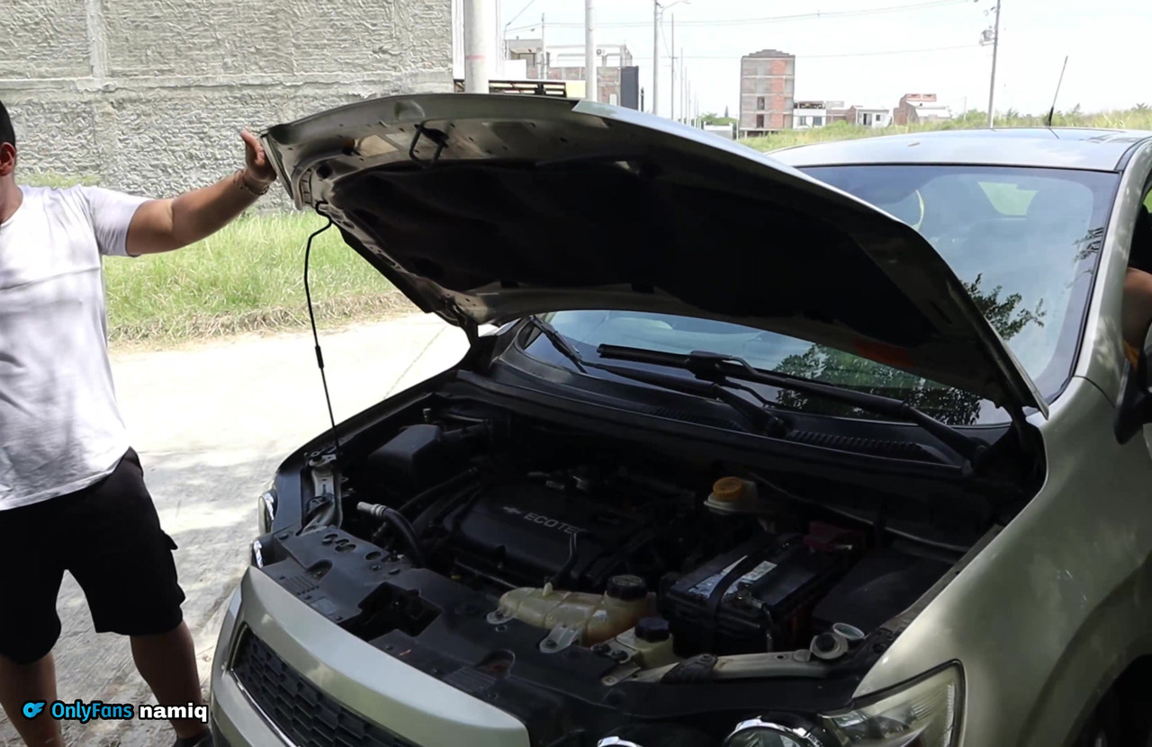 机械师乱搞搁浅在不知何地的已婚女人