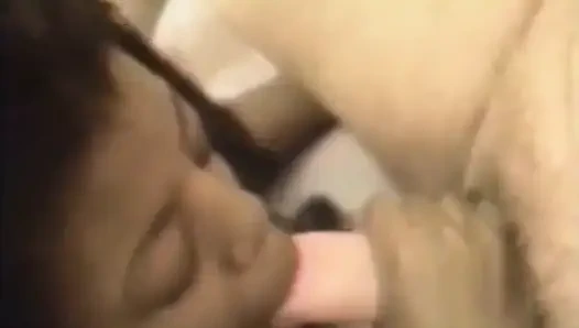 Cewek semok kulit hitam perancis dengan toket besar ini dientot habis-habisan sampai dicrot di muka