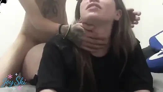 Anal yumruk ateşli kızı şaşırtıyor