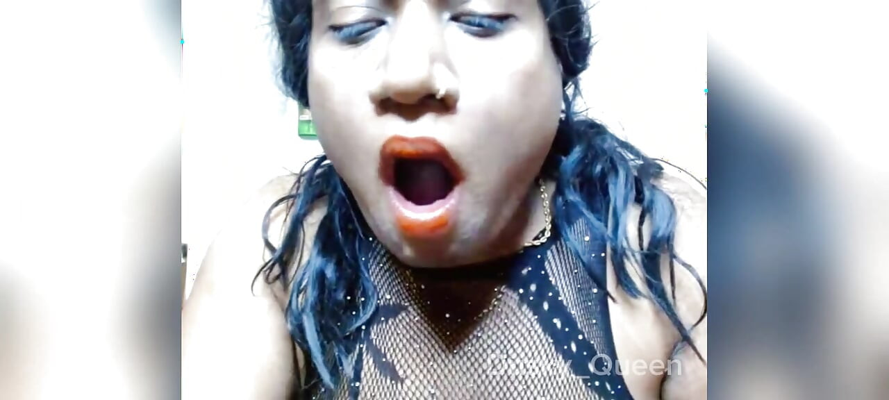 Indian Trans women stand on doggy Position and exposed her Ass hole