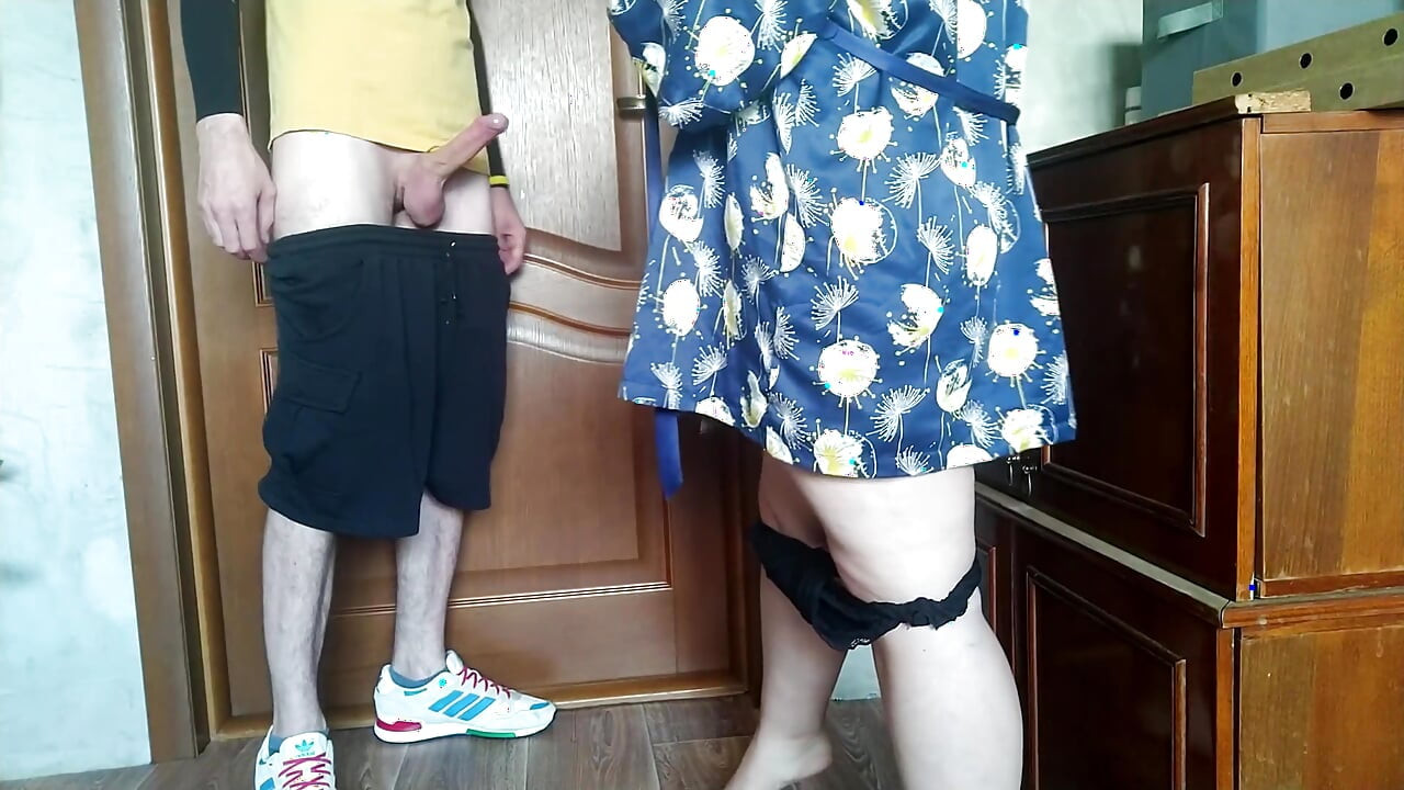 Mature milf makes virgin courier cum