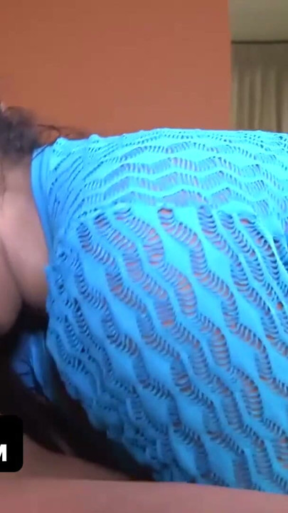 TeamSkeet - Seksi Latina Bebeği İlk Randevuda Kolombiyalı Amına Derinlemesine Sokuluyor | Klip 1