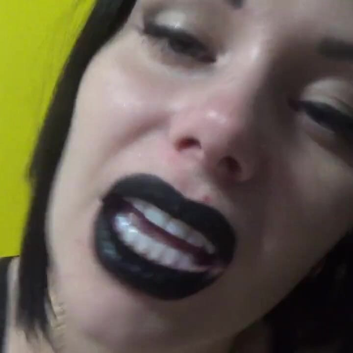 Schwarze lippen französisch nahaufnahme küssen und reiten u