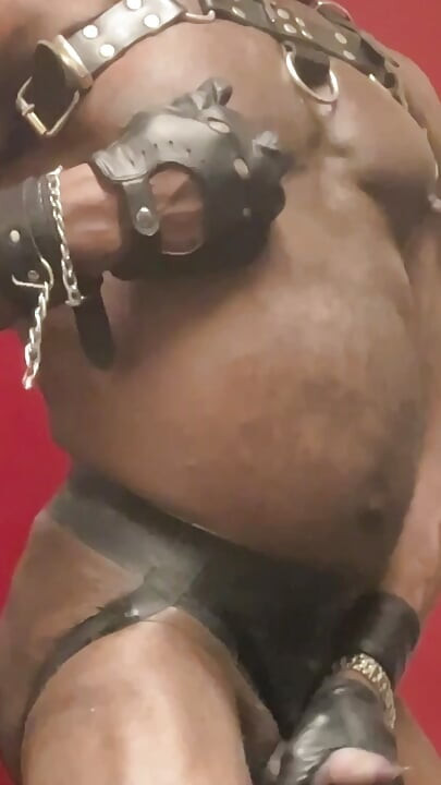 Black Muscle BBC Big Butt Leather Latex Flex & Wank