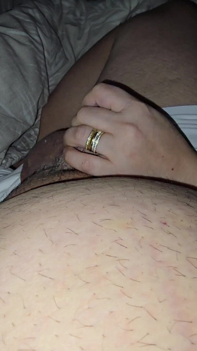 Step son Convincing Step Mom handjob his big dick without problem | Clip 1