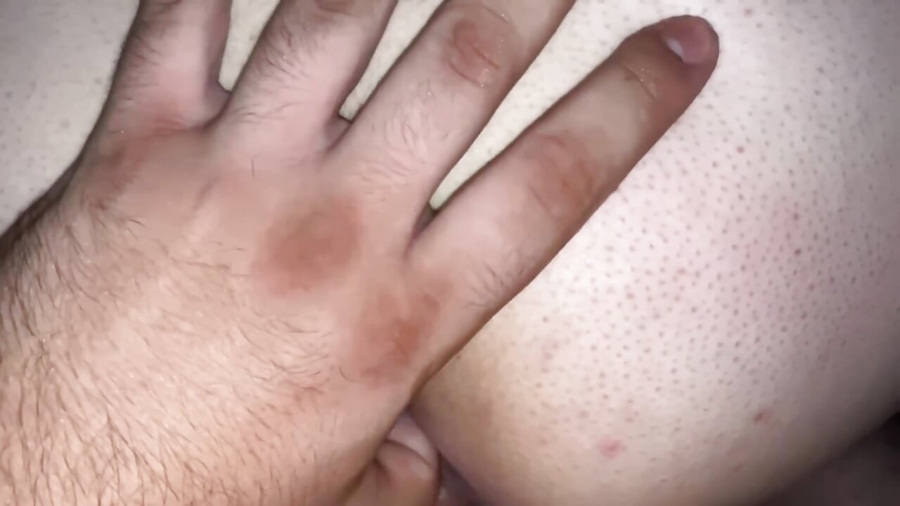 Une Grosse Chatte Rose BBW Se Fait Baiser Si Fort!