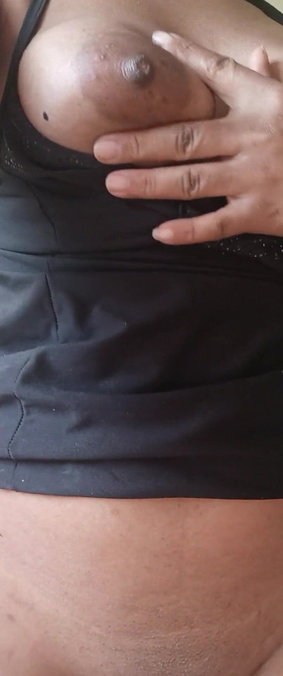 Hot and naughty brunette pleasuring herself. | Clip 1