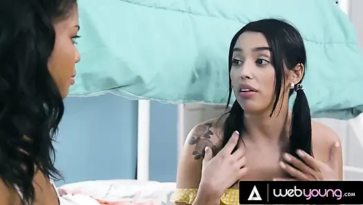 Nia nacci si cewek perawan lagi menggoda dan jilat memek perawan vanessa sky di kamp musim panas