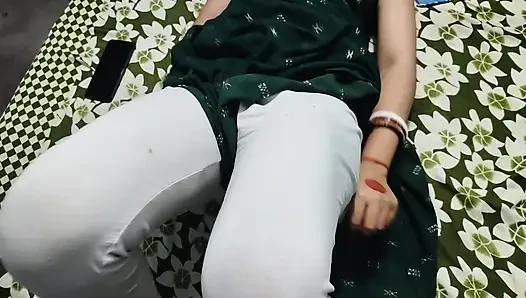 Indian Desi bhabhi ko bed pe sex karo