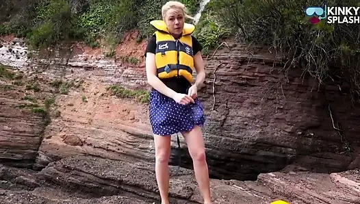 Memilih life jacket paling seksi yang bisa bikin beceknya becek banget