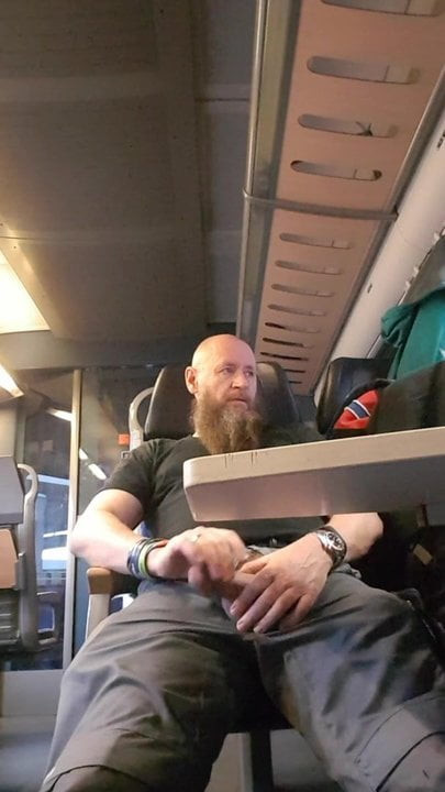 Public wank