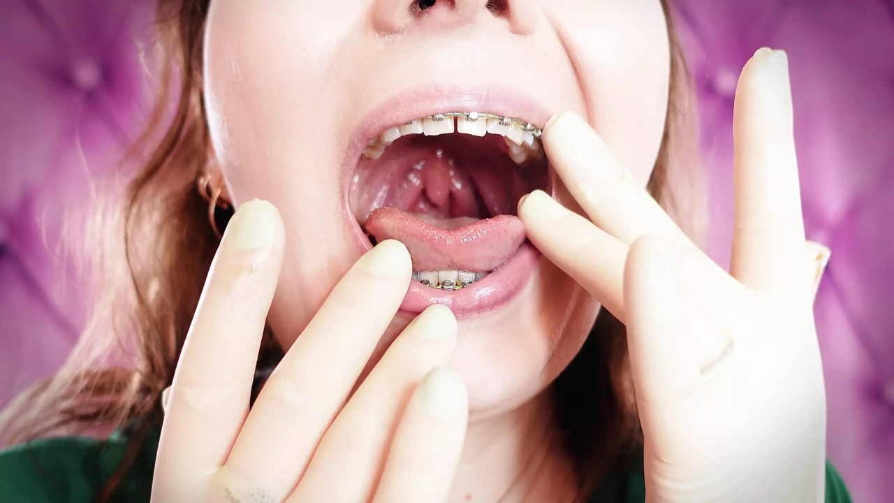 ASMR and close-ups: Giantess Vore Fetish - Eating Cars from chocolate. Braces. (Arya Grander)
