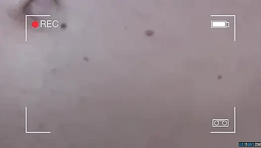 Büyük dölünü boşaltıyor