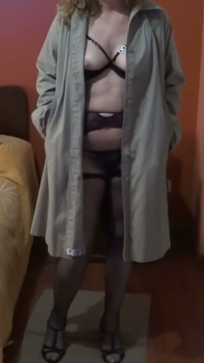 It excites me to show off while I watch them jerk off in front of me | Clip 1