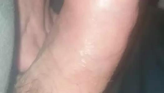 okşayarak benim kesilmemiş horoz