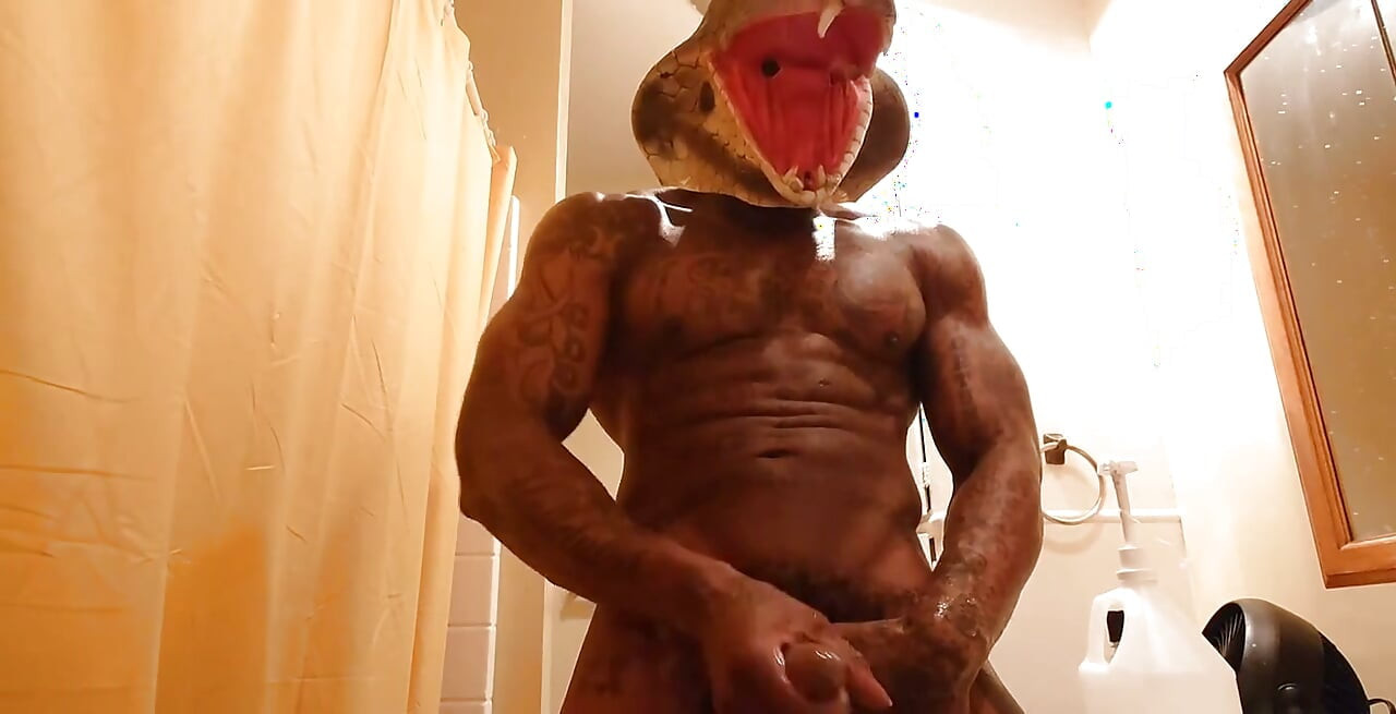 New Porn: BBC Worship Hallelujah Johnson (Jungle Love) Tall Dark Chocolate Muscles Tattoos Hairy BBC Hallelujah Johnson Masturba