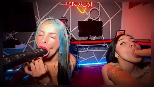 Roomates Eager for Dick Play with Dildo and Eat Each Other's Asses - Sweetkimmi