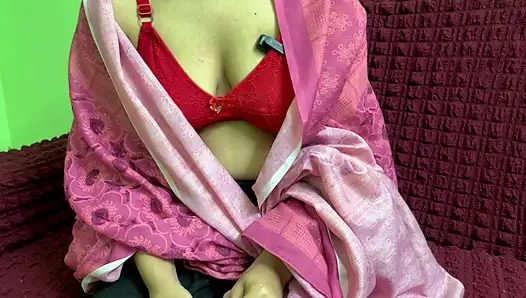 Medam Aku butuh uang, tolong bantu aku