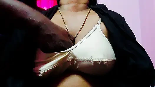 Desi Bhabhi sex with boyfriend in hotel room enjoys