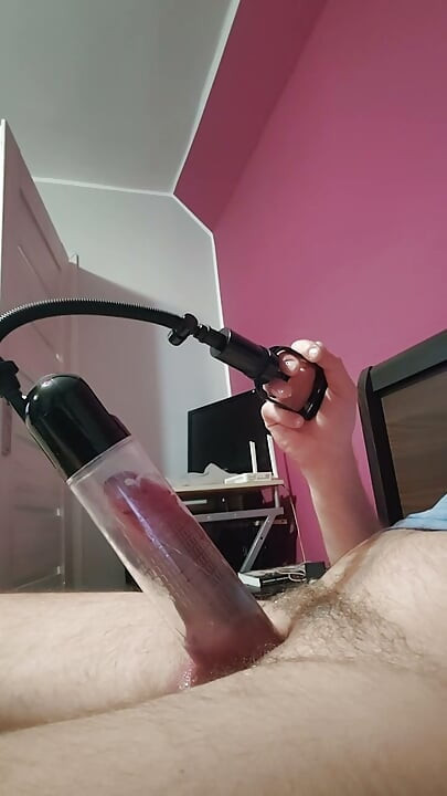 Pumpe og utløsning