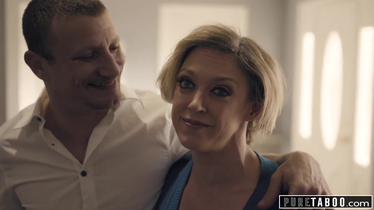 純粋なタブー義理の両親と義理の兄が新しい妹を歓迎