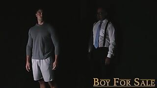 Boyforsale - oso daddy spanks y dedos cachondo jock bottom