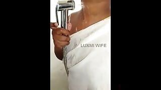 Βιντεοκλήση Saree wet in shower σε πρώην εραστή