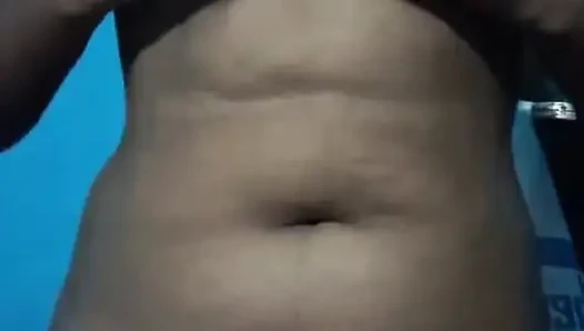 Adik tiri ngirim video bugil dan seksi