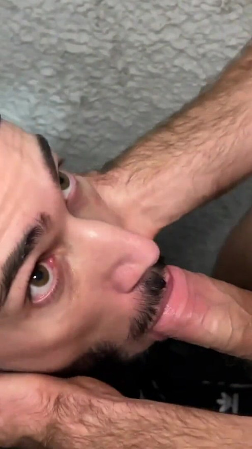 CITEBEUR.com - Armpit sniffing, mouth filling | Clip 1