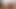 Behaarte junge masturbiert im bett und kommt