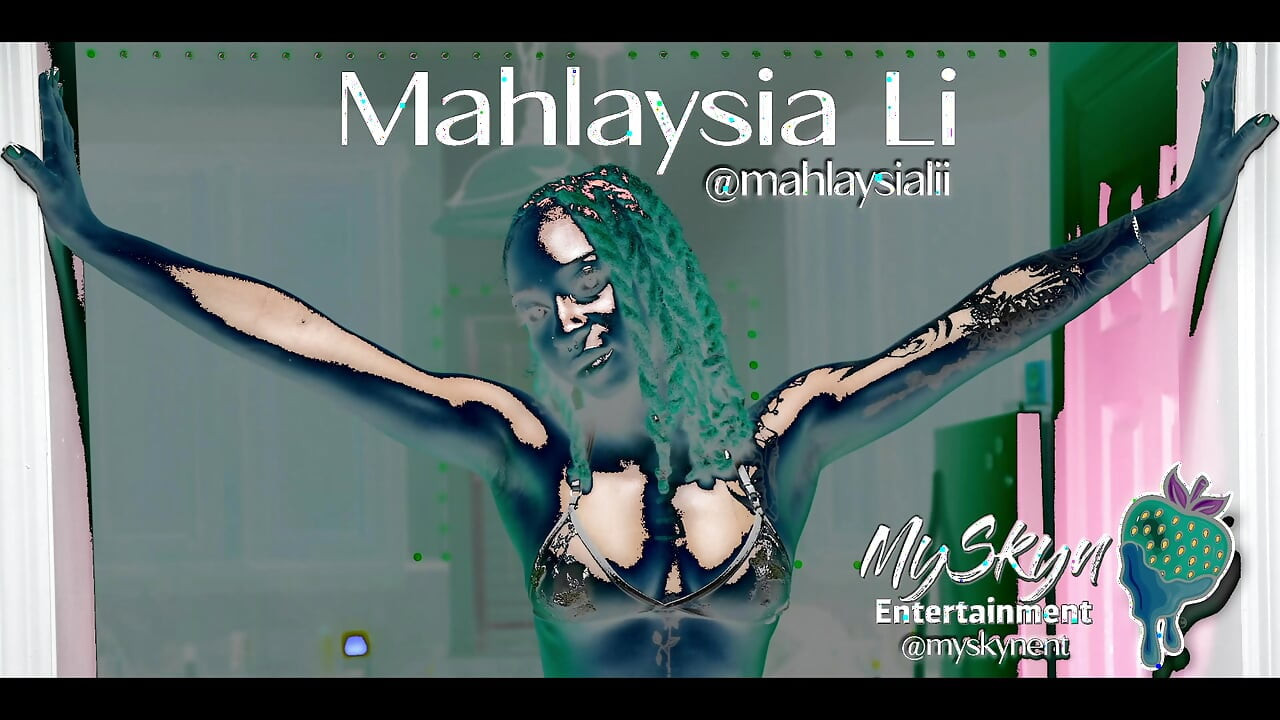 Mahlaysia & Doniskrazy Behind the Scenes
