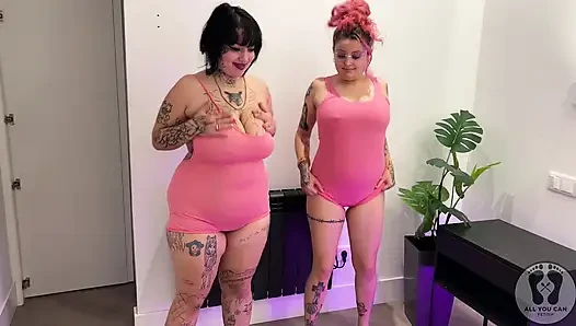 Bouncing Huge Boobs Jumping Tits Ass Shaking Belly Fetish