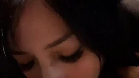 Hardcore keras! Aku salah mengira tenggorokannya untuk memek dan aku muncrat!