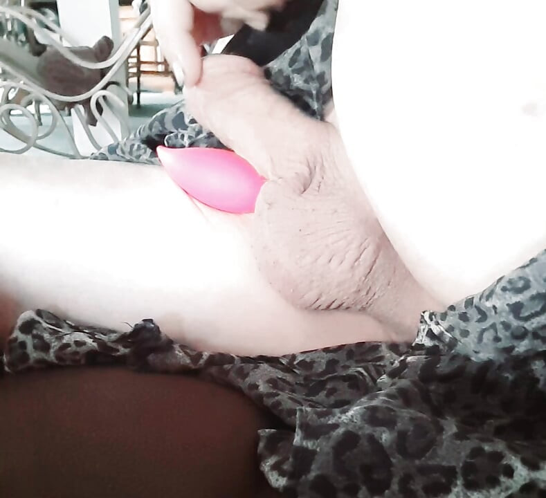 Exhibitionist amateur crossdresser