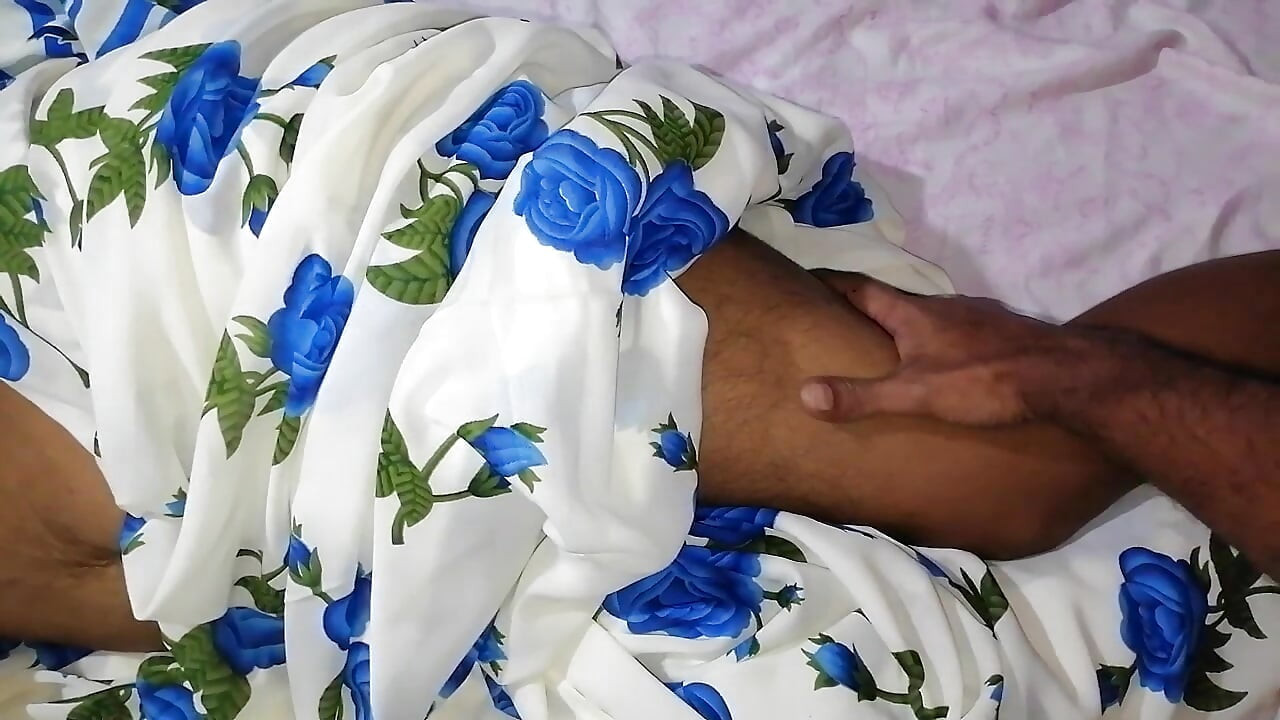 사리 아줌마 젖은 보지 전신 쇼