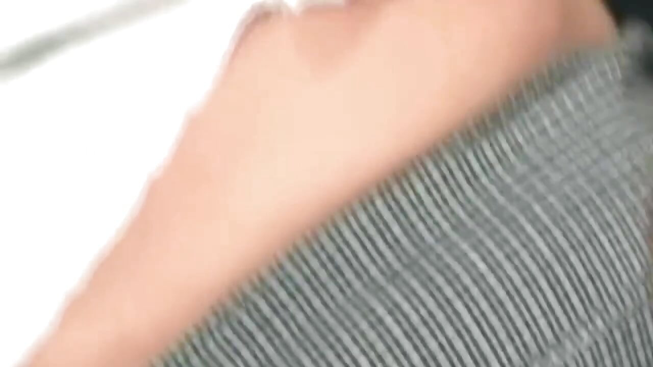 Secretara blondă matură sexy suge pula și este futută tare