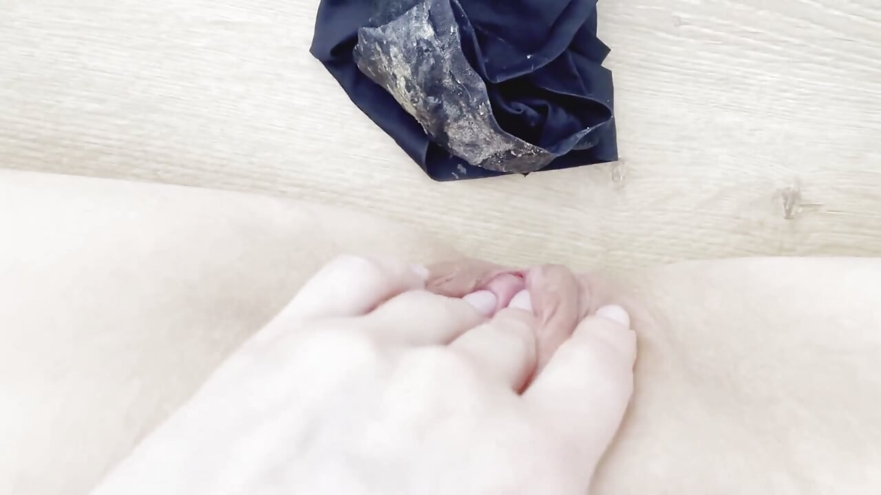 Her Panties Are Too Dirty and Smelly! Would You Lick Them Out?