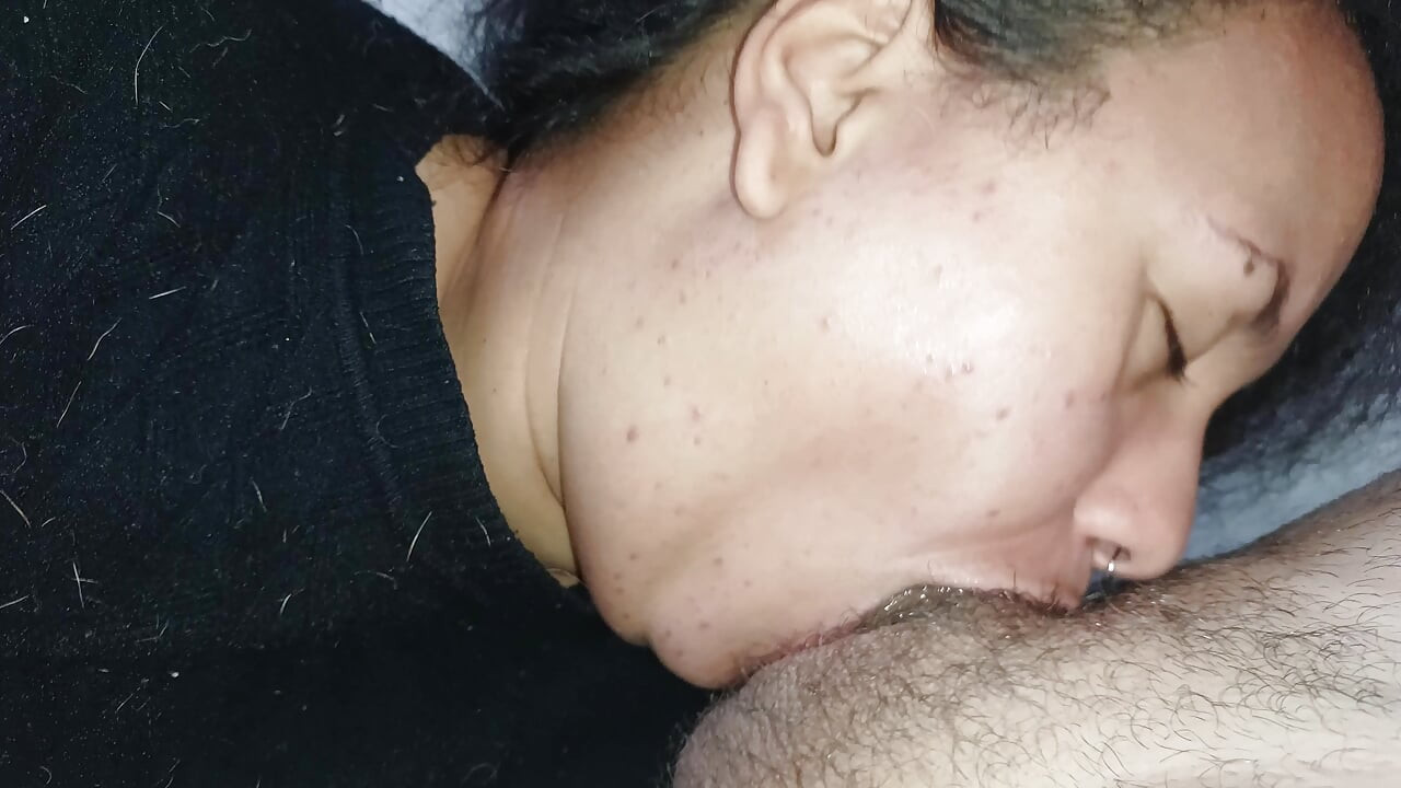 GOOD GIRL, SO NAUGHTY FUCKING HER THROAT ON THE STALK OF THE DESTROYED COCK