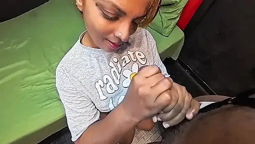 Nilmini sheron & dushantha don xh f dientot habis-habisan sama kontol besar di hari biasa