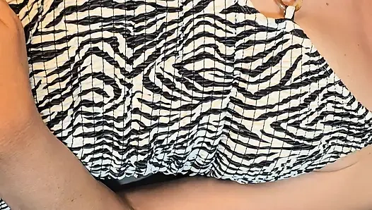 Amatir lagi asik muasin memek beceknya pakai mainan seks pssygalore