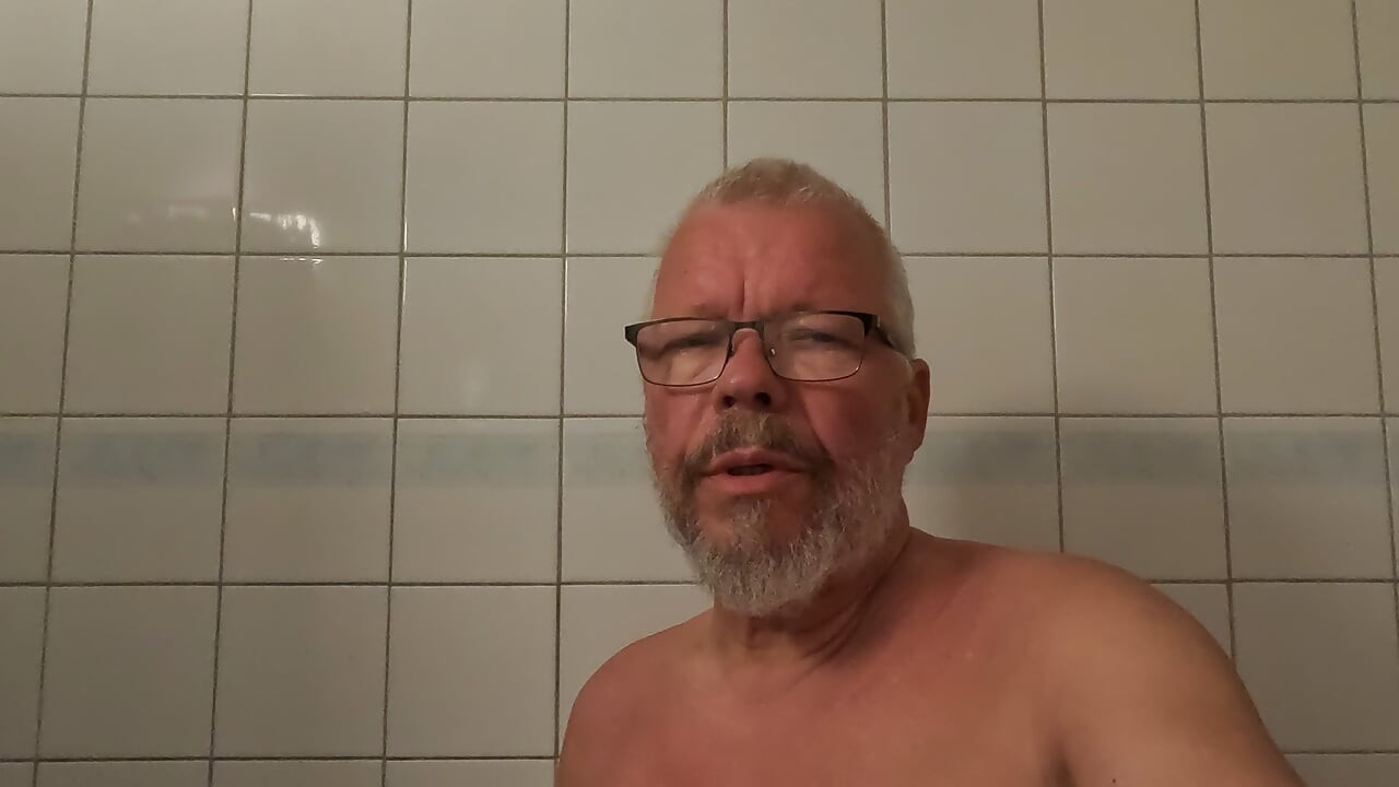 هاوية موسومة ومثقوبة