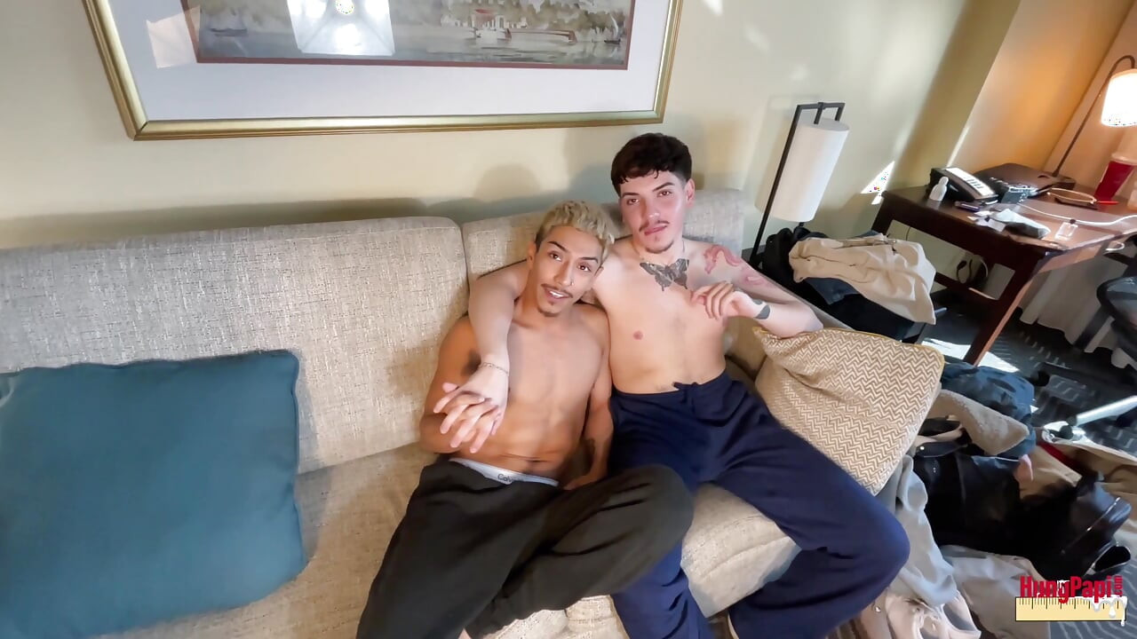 큰 자지 트윙크 따먹기