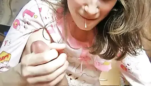 She loves cum in her mouth