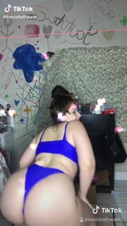 BBW twerk en string
