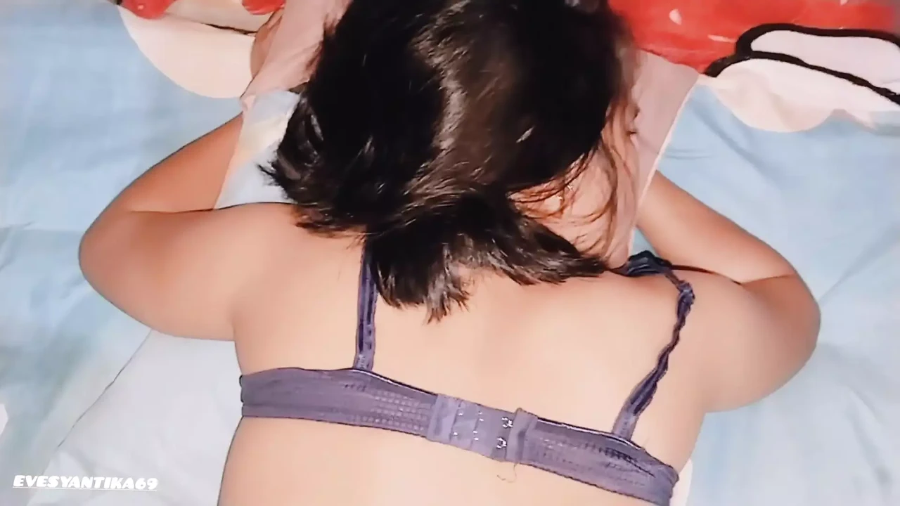 在度假期间与小继妹同床 - 印度散景 - 印度尼西亚特尔巴鲁 - Evesyantika69