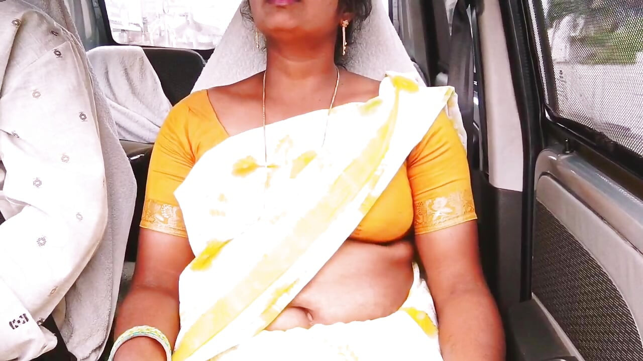 Hintli hizmetçi arabada seks Telugu edepsizce konuşuyor.